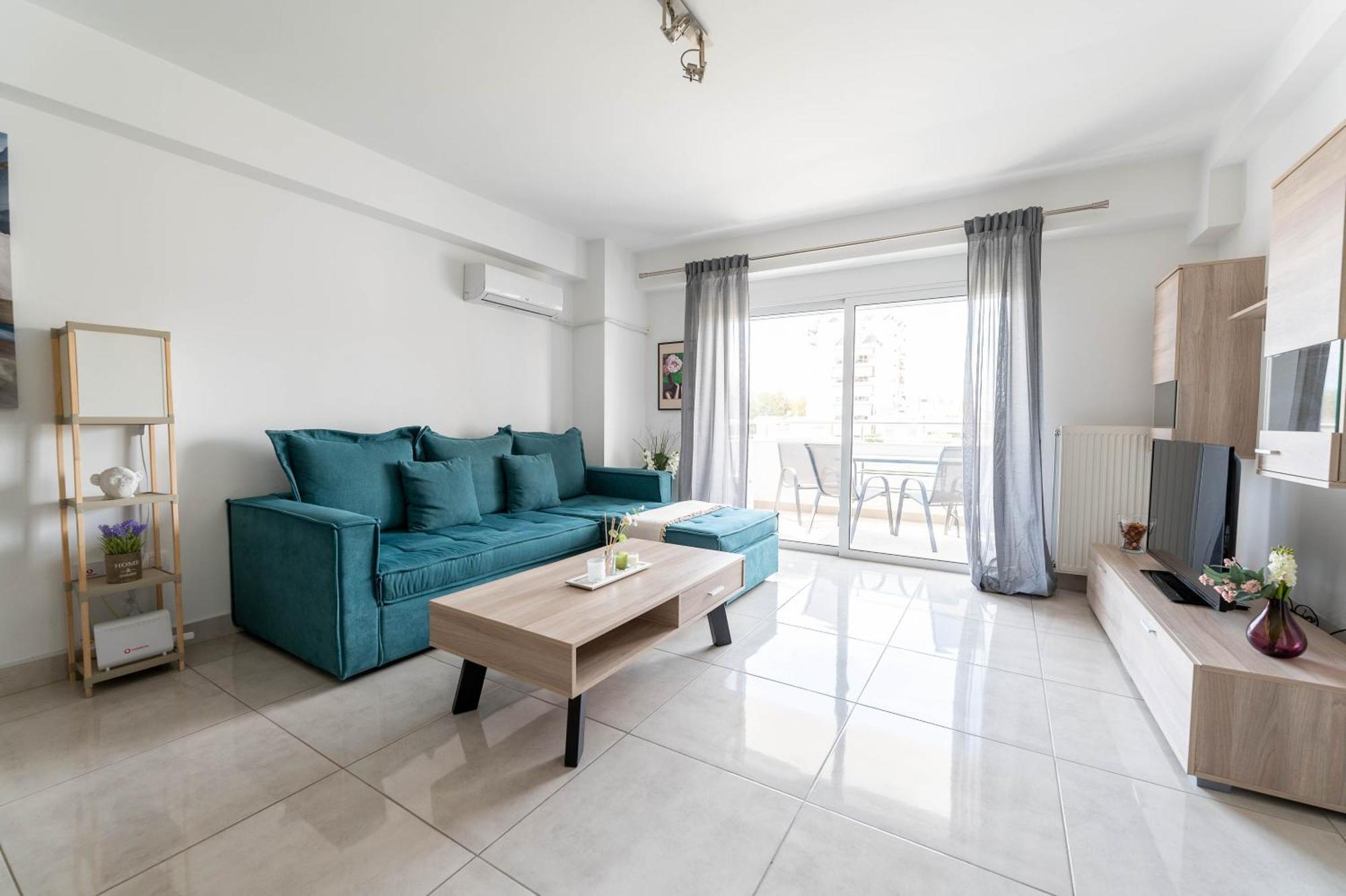 Modern Spacious Apartment Located In Piraeus Exterior photo